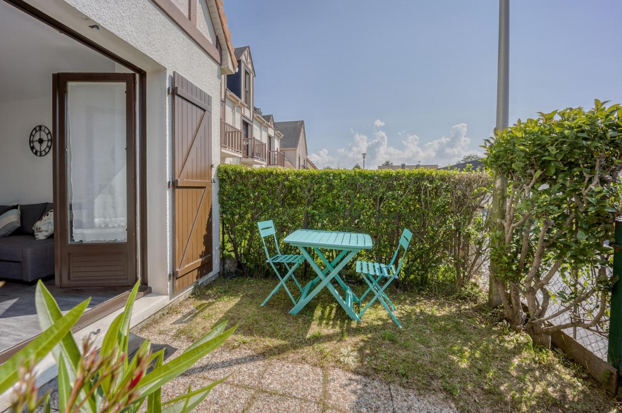 Le Petit Normand - Studio Avec Jardin A 500 M De La Plage Courseulles-sur-Mer Zewnętrze zdjęcie